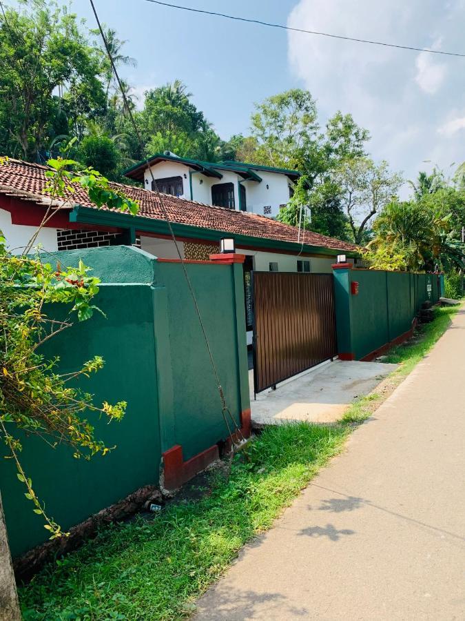 Wanderers Galle Unawatuna Exteriör bild